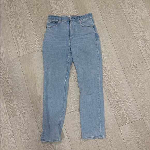 ABERCROMBIE AND FITCH JEANS 4 - Picture 7 of 8